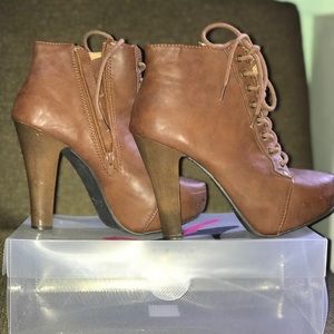 Brown faux leather bootie heel